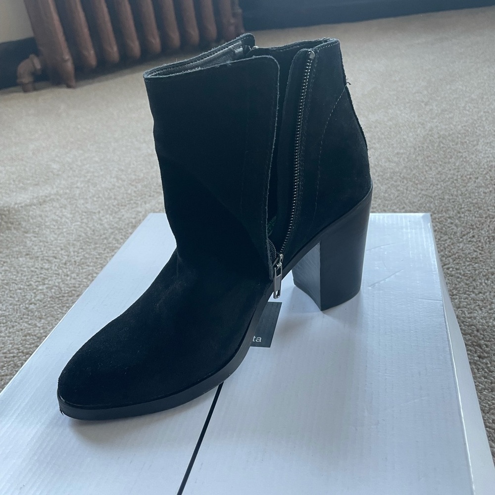 DOLCE VITA BLACK SUEDE BOOTIES
